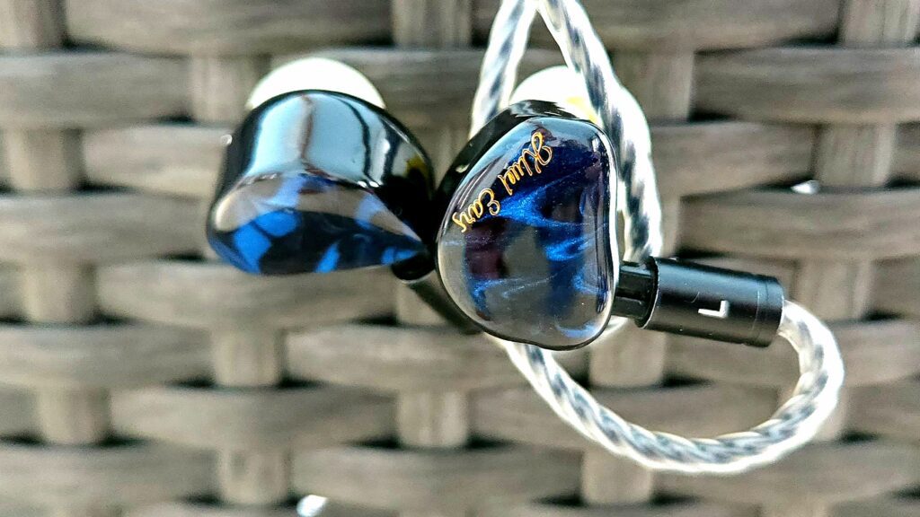 The Cadenza has a very artistic flare to them