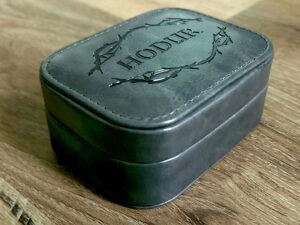 Kinera Hodur carrying case