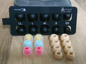Final Audio E-tips along with Kinera's other included tips