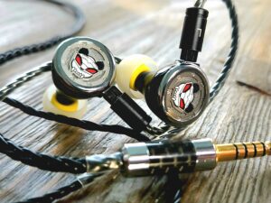Celeste Pandamon with HifiHear cable
