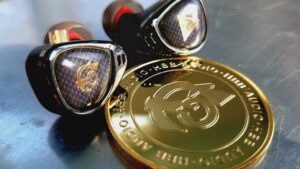 Khan with included coin