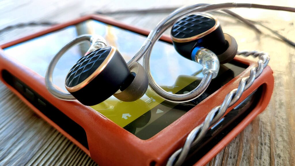 Fiio FH15 with Shanling M6 Ultra