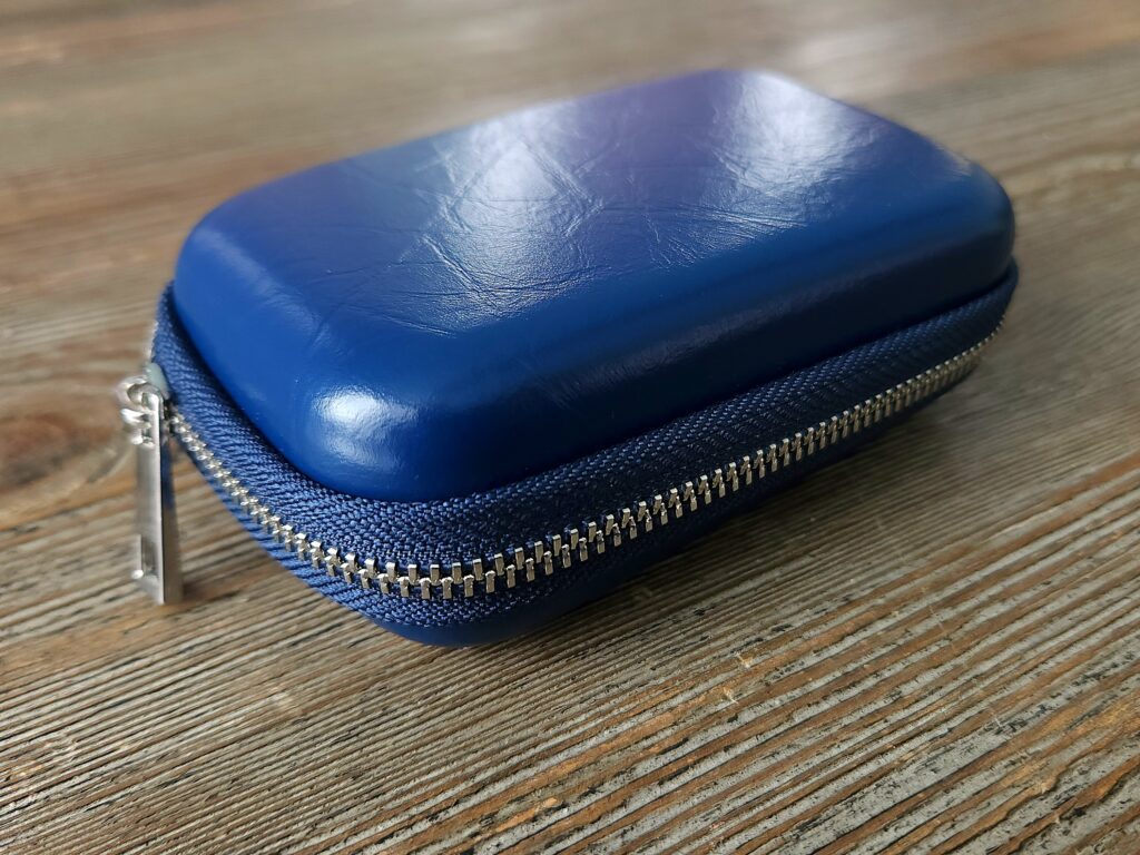 Shine Carrying case