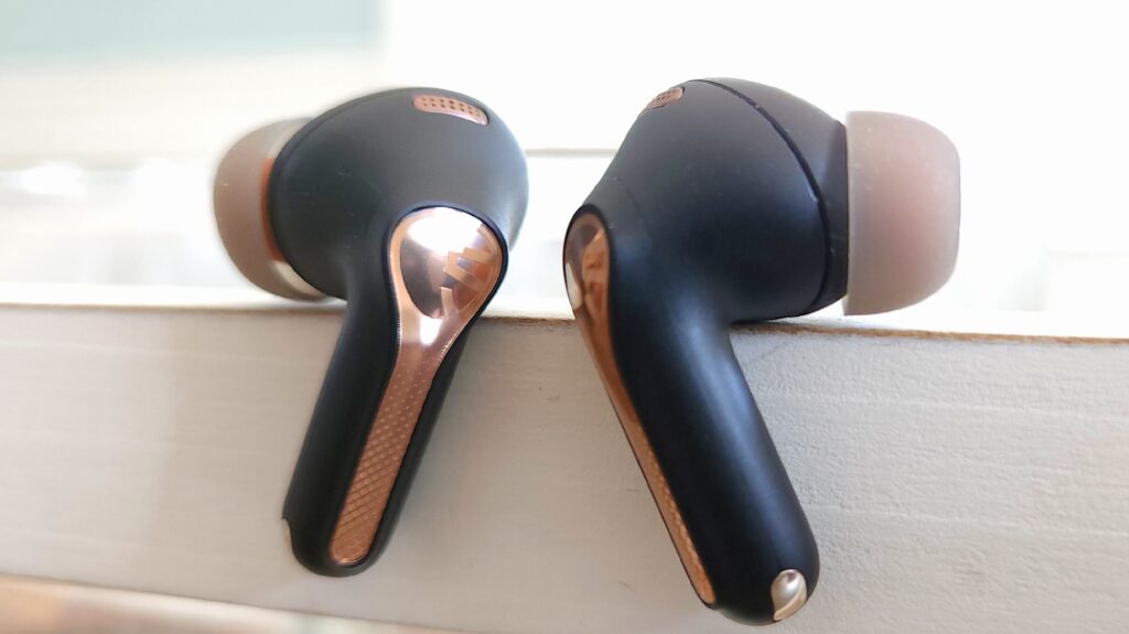 CP3 Earbuds