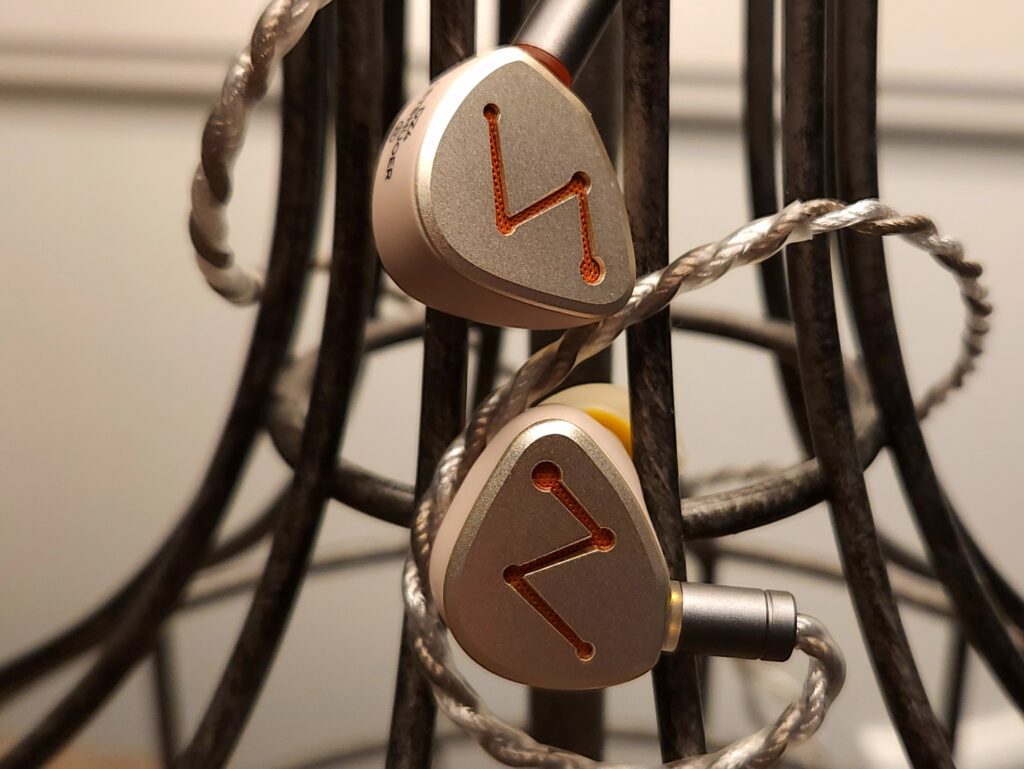 DZ4