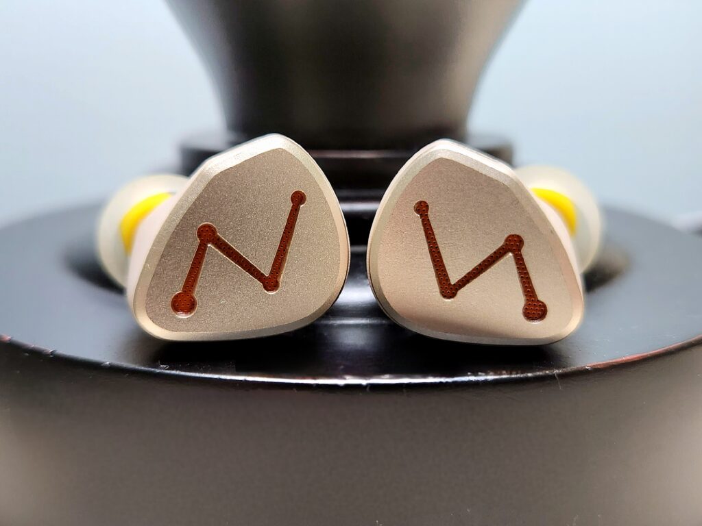 DZ4