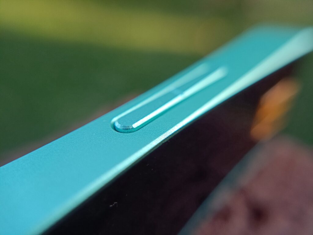 Volume adjuster