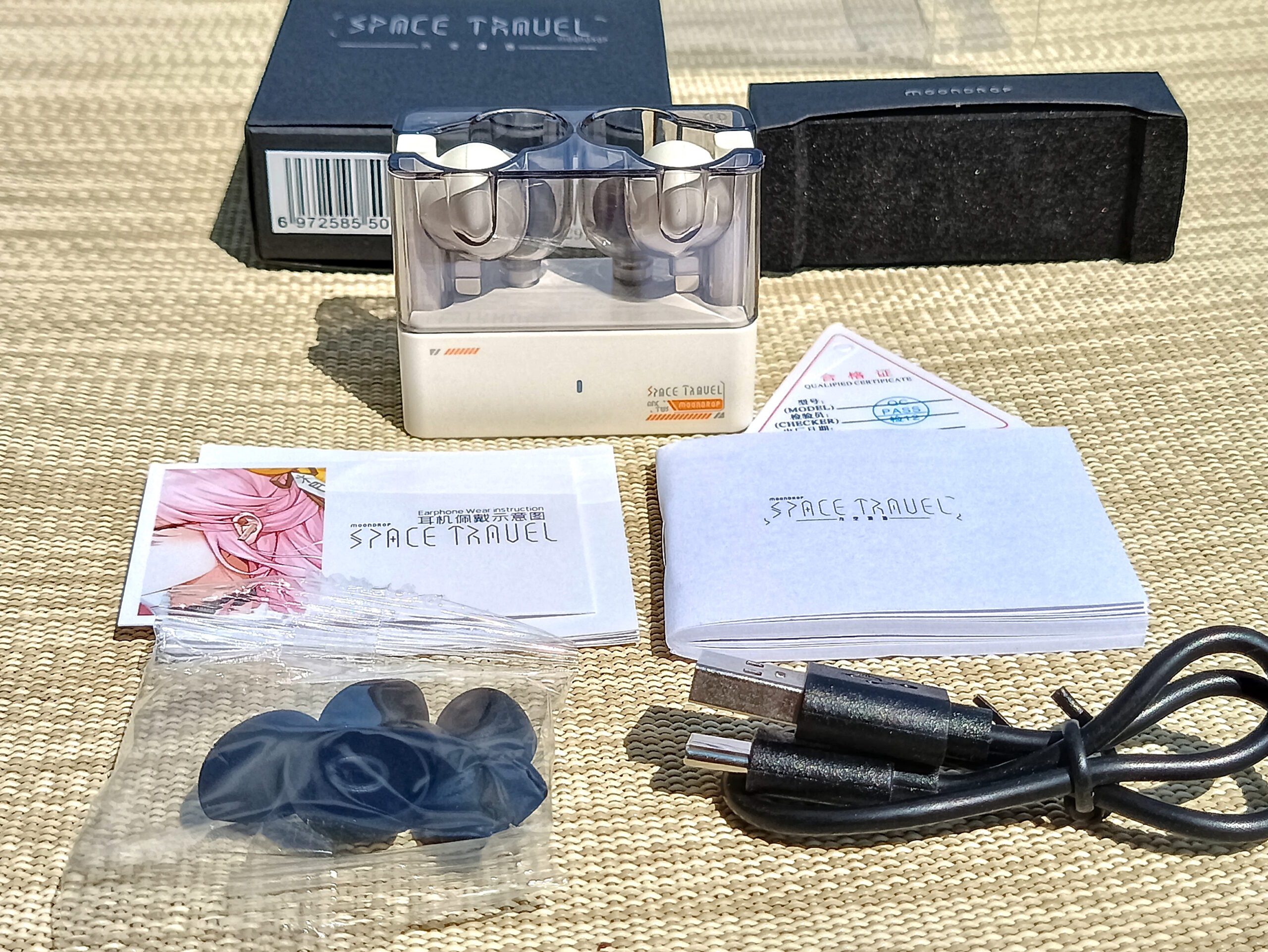 Moondrop space travel umboxing