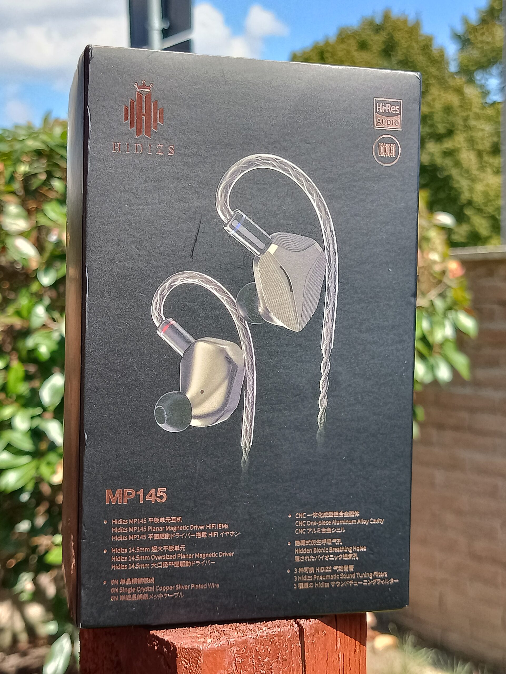 Hidizs MP145 Front box