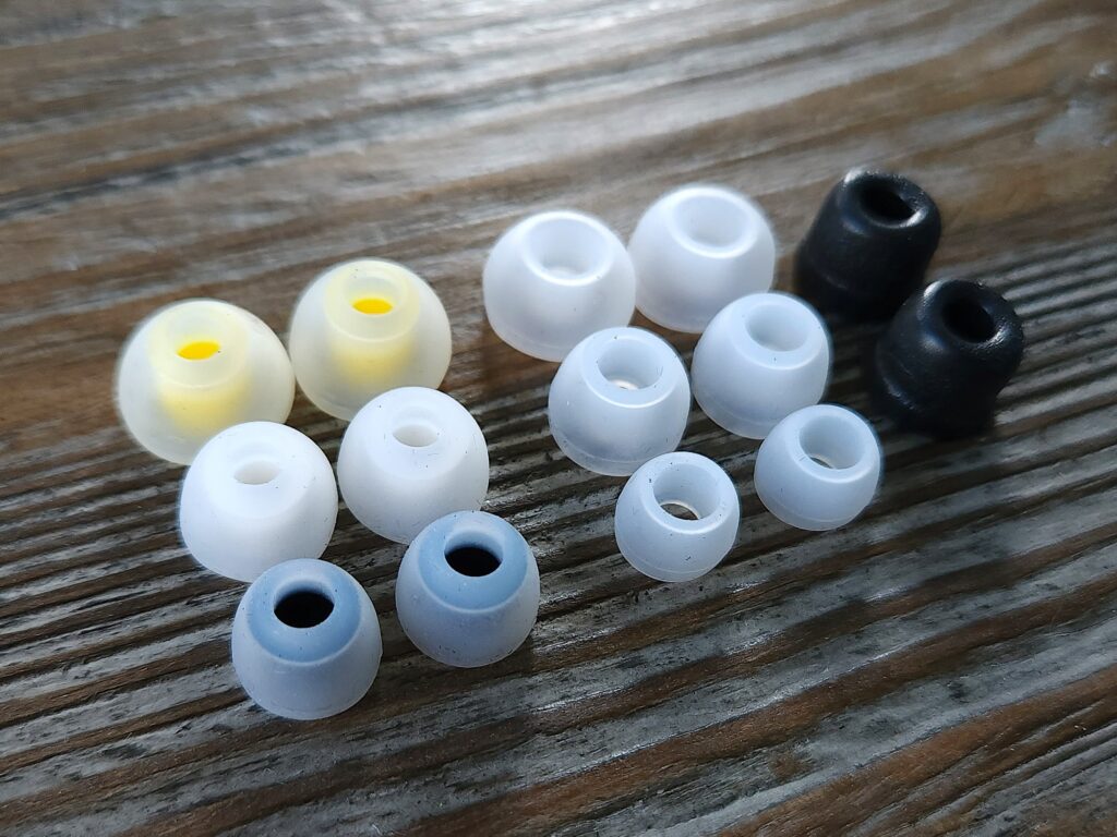 P05 Eartips