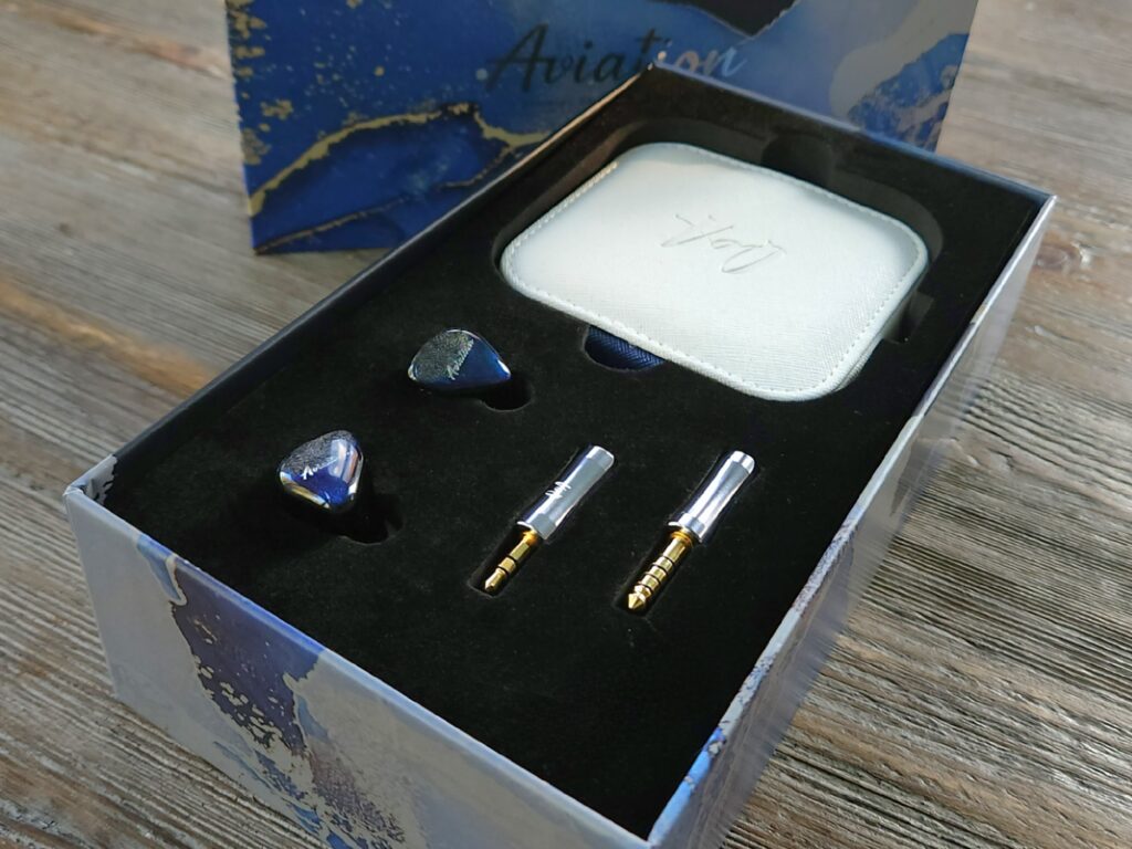 UNBOXING