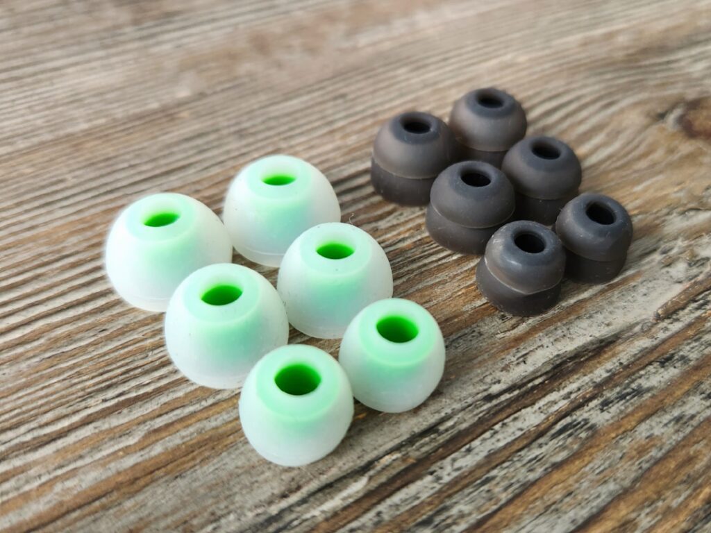 G10 eartips