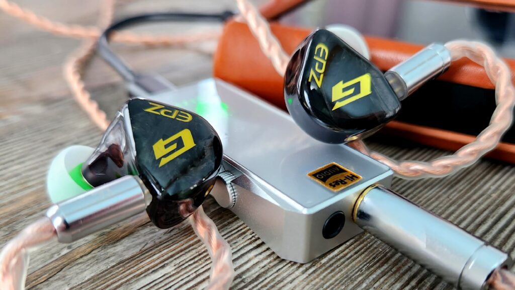 G10