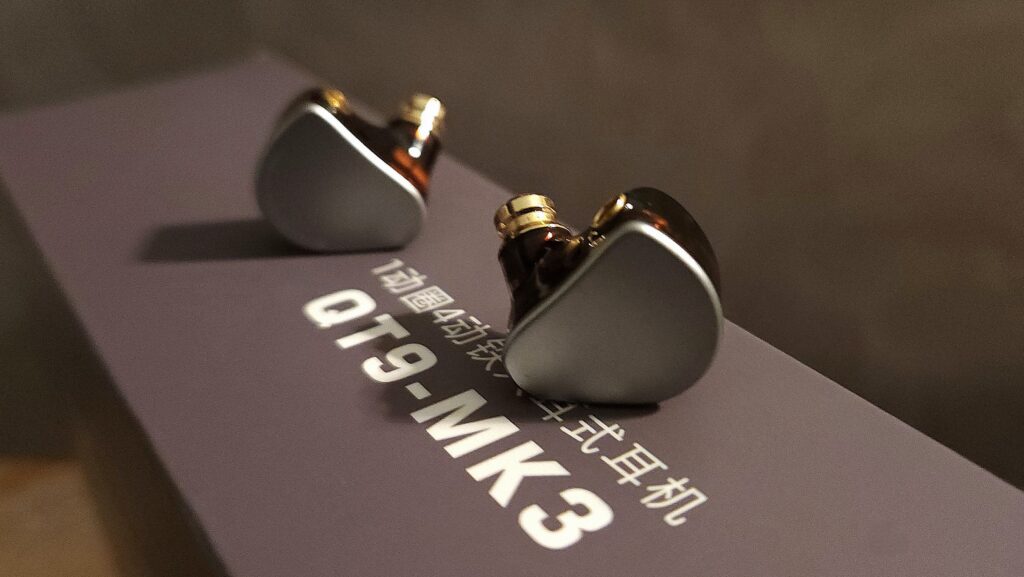 Q9M3