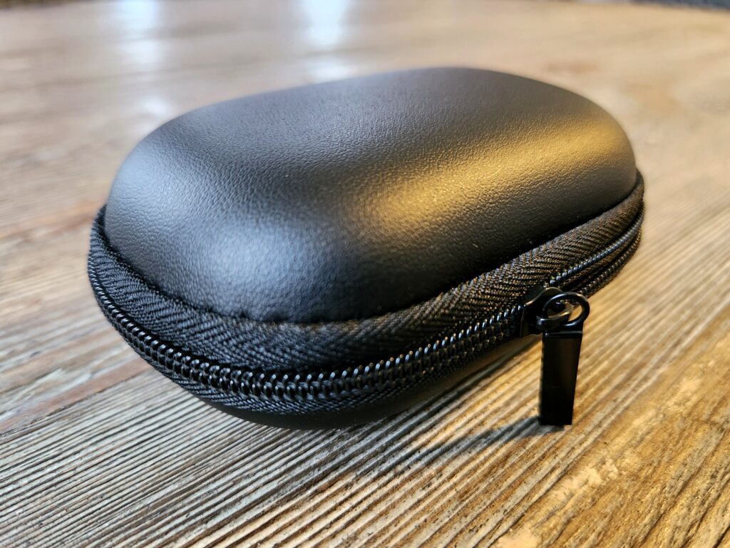 EM6L Carrying Case