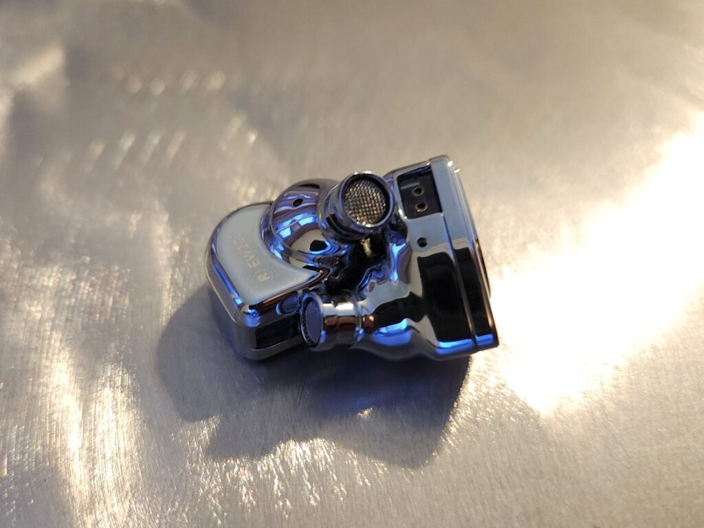 EW200 Build Quality