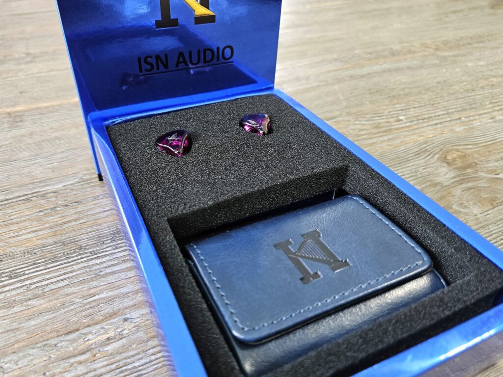 NEO5 Packaging