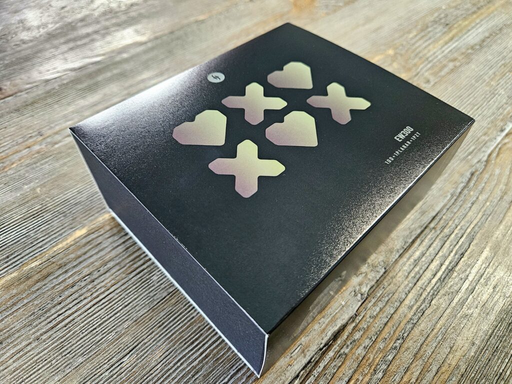 EW300 Packaging