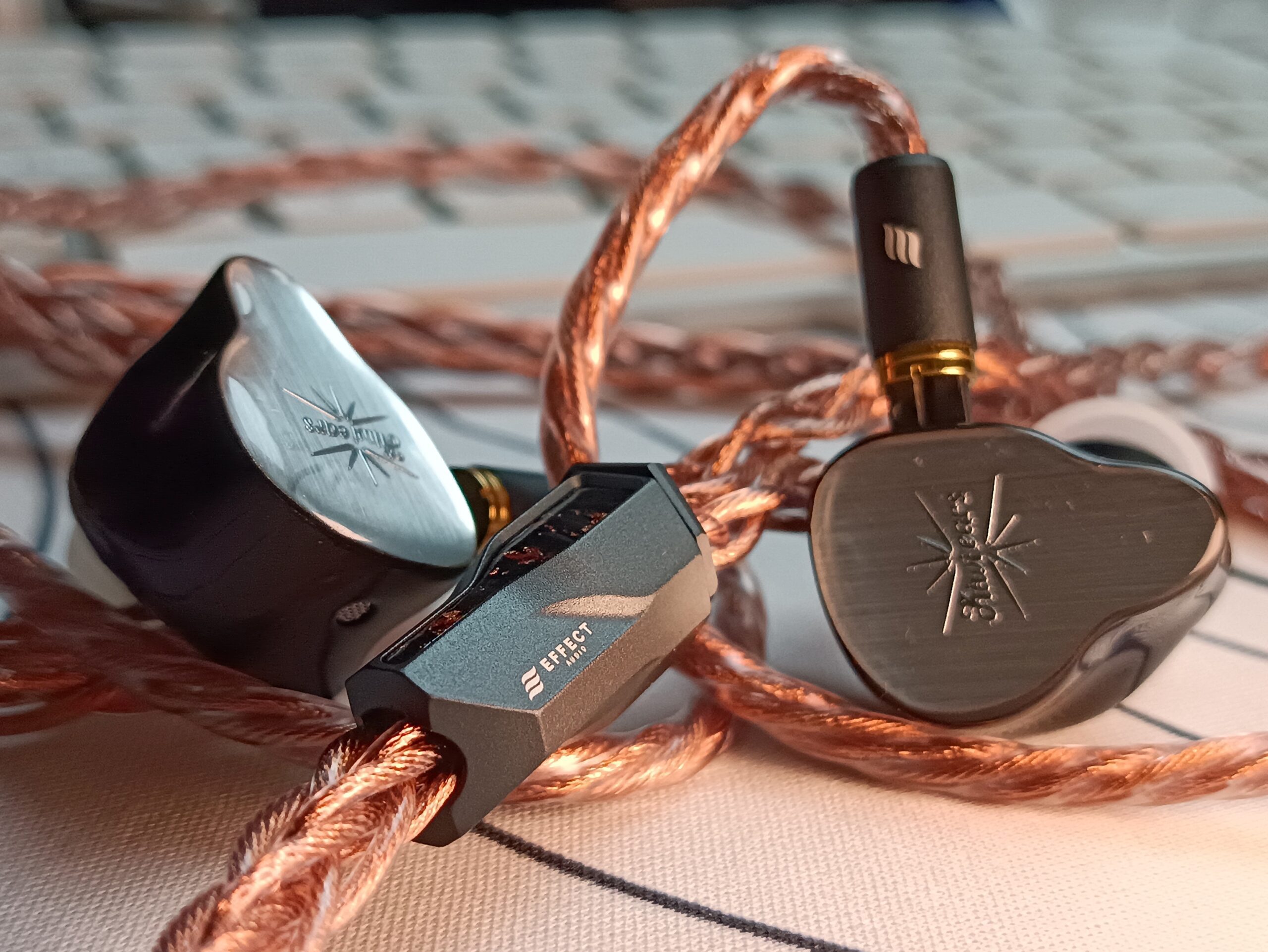 Kiwi Ear KE4 + Effect Audio Ares II Cable