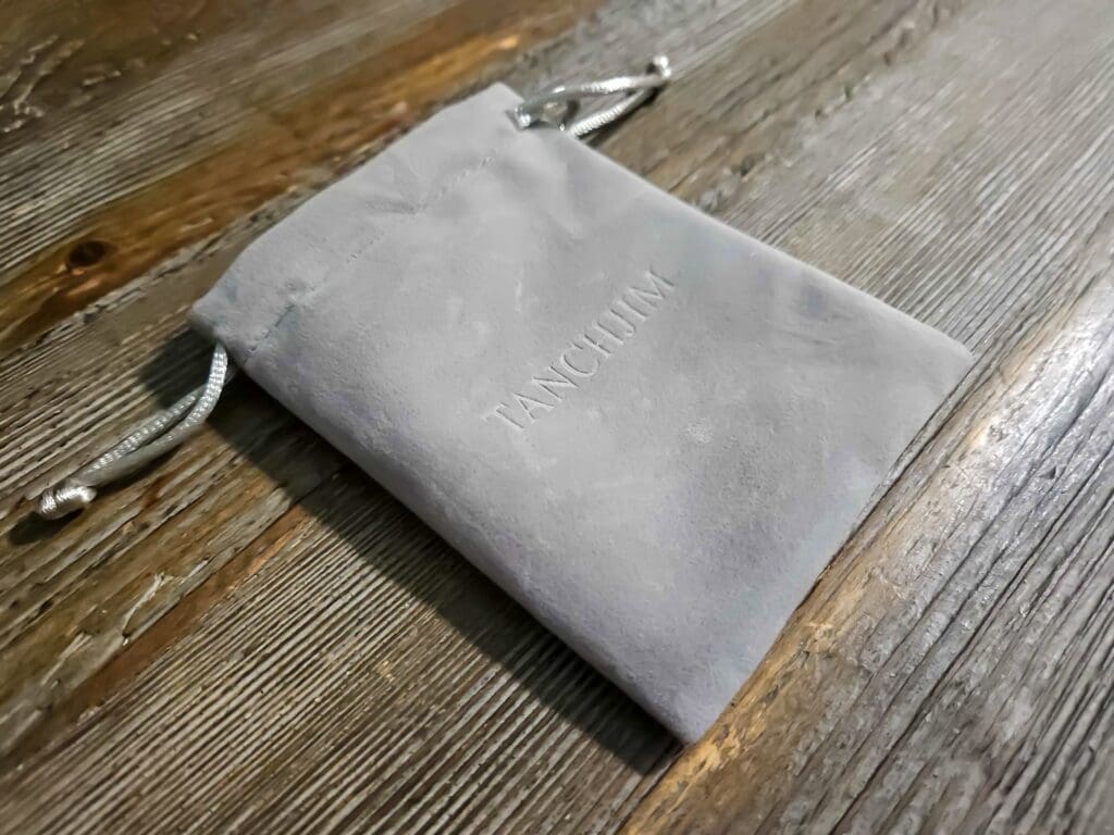 Tanchjim Bunny Maze carrying pouch