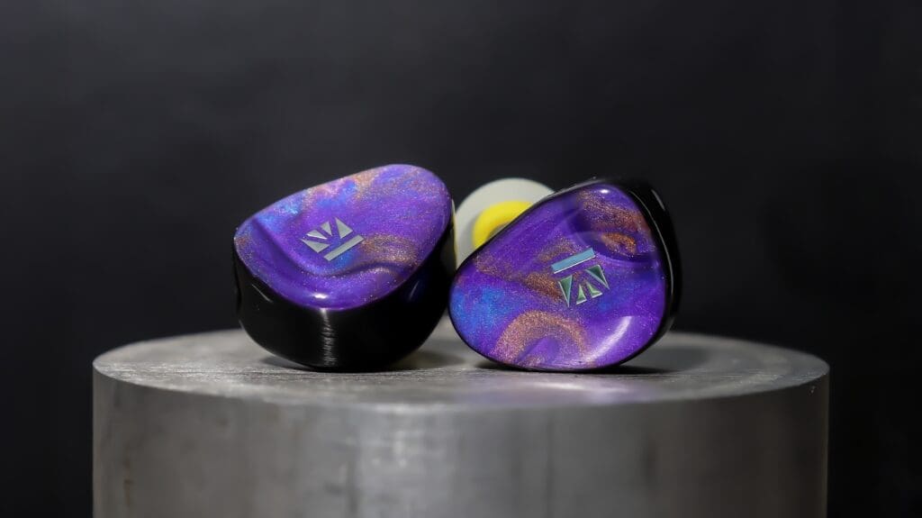 The KBear KB02 is a gorgeous iem