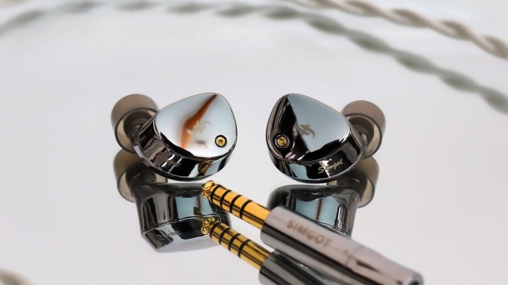 The SimgotET142 is gorgeous