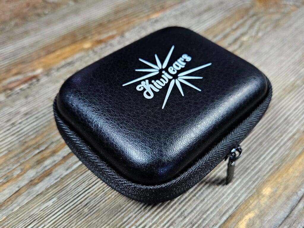 Airoso carrying case