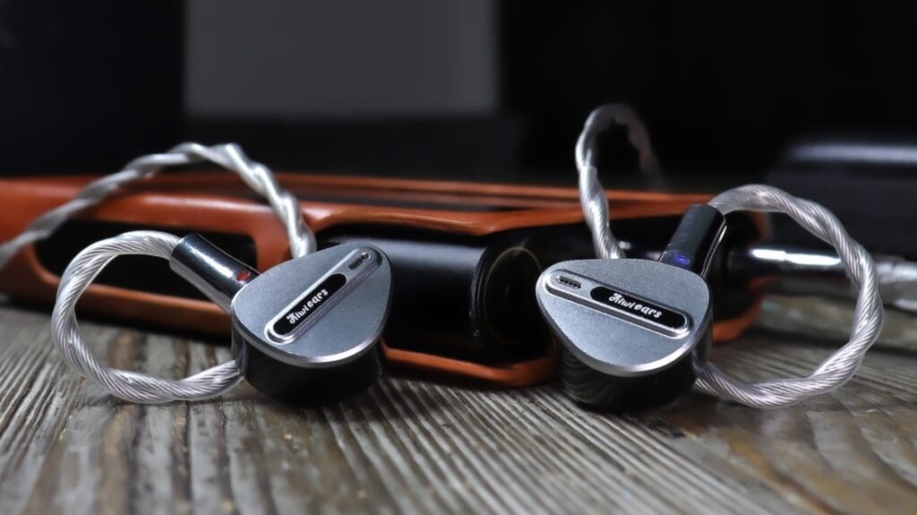 The Shanling M6 Ultra and the Kiwi Ears Airoso