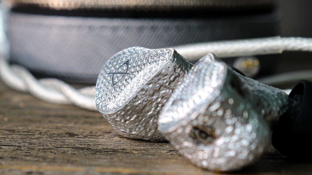Close-up of the SPA LE's beautiful textured shells