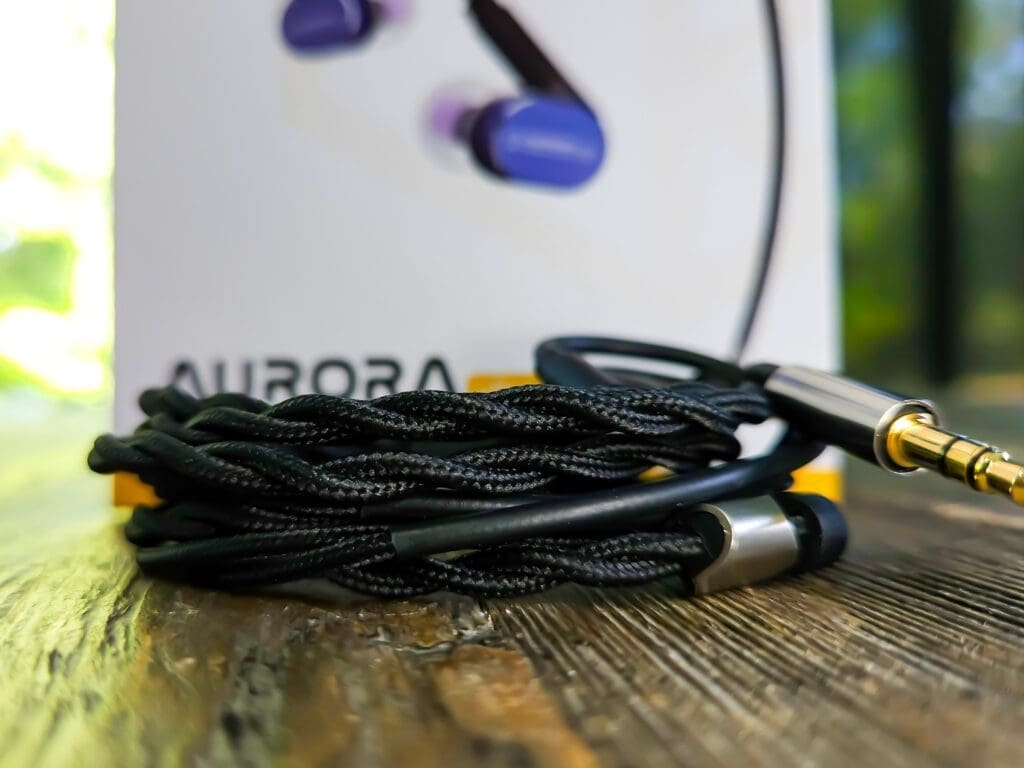 Aurora Ultra cable