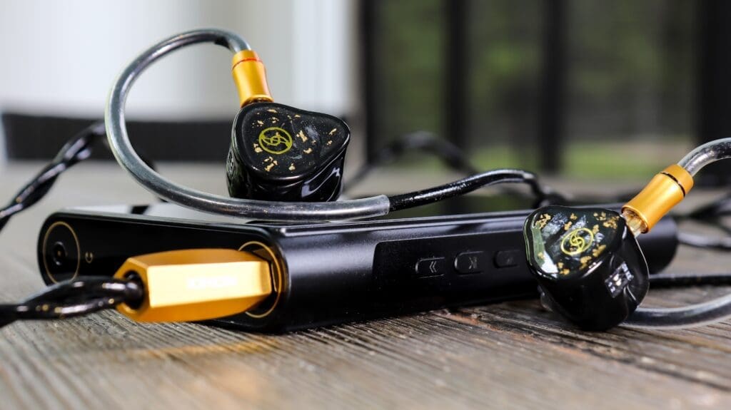 The Shanling M6 Ultra and the CatchEar CE6T