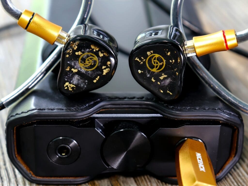 The CE6T and the Fiio Q15