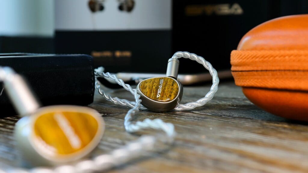 Action shot of the Sivga Que UTG