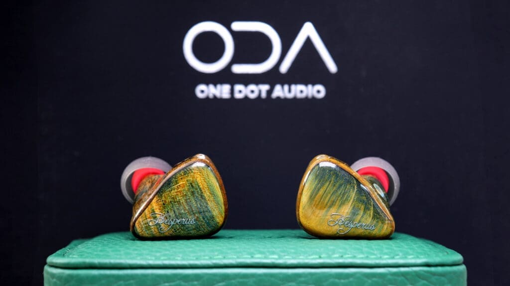 The ODA Hesperus A300 Wood Edition sitting on the carrying case