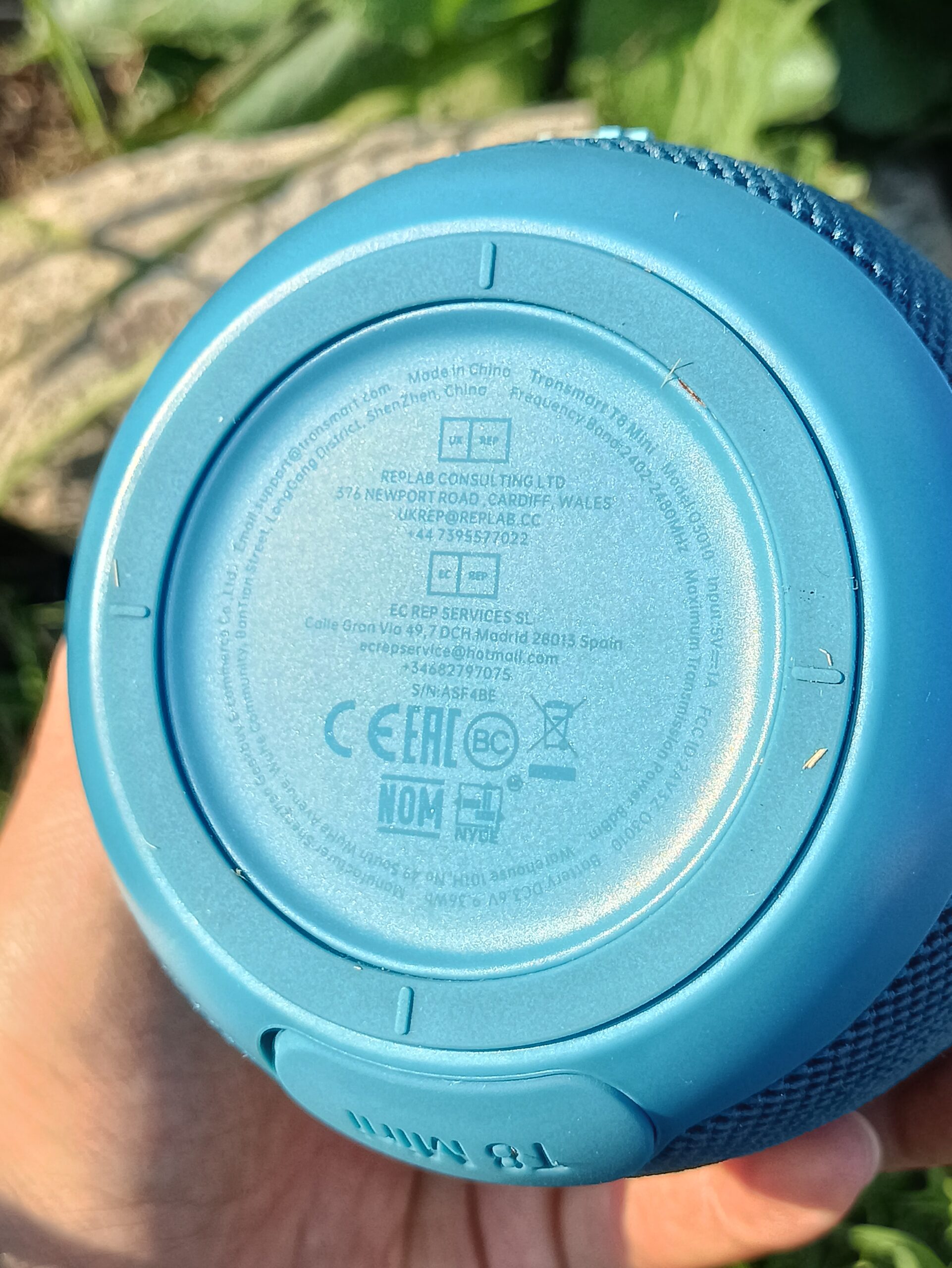 Tronsmart T8 Mini Bottom