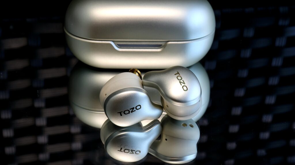 Tozo Golden X1 mirror image