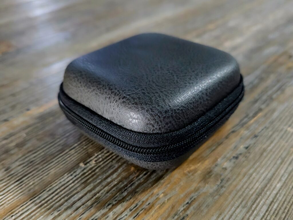 Intuaura Impact carrying case