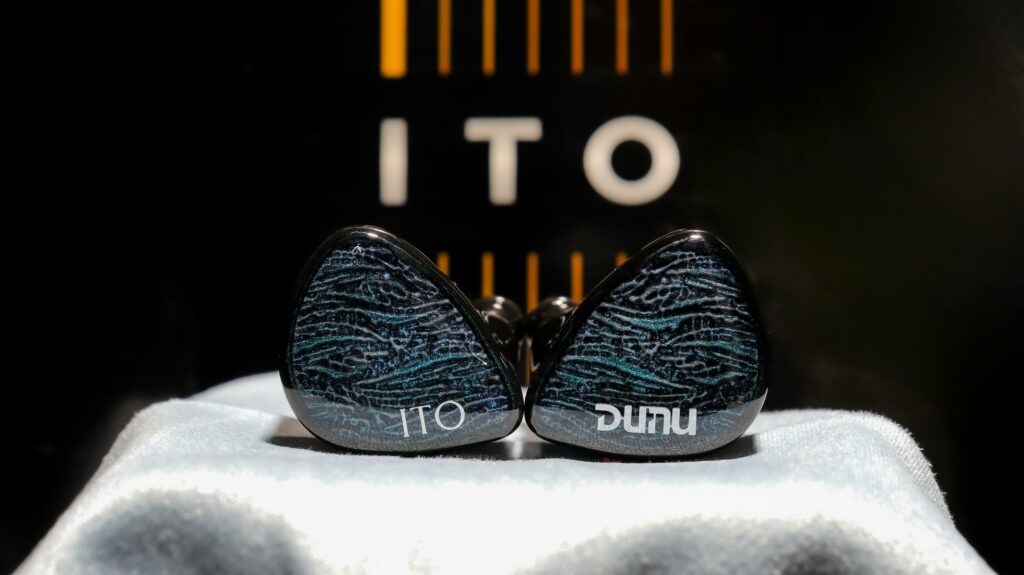 Dunu x-Koto Ito