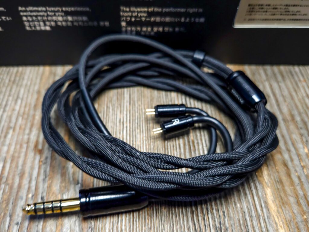 EarAcoustics Genesis G318S cable
