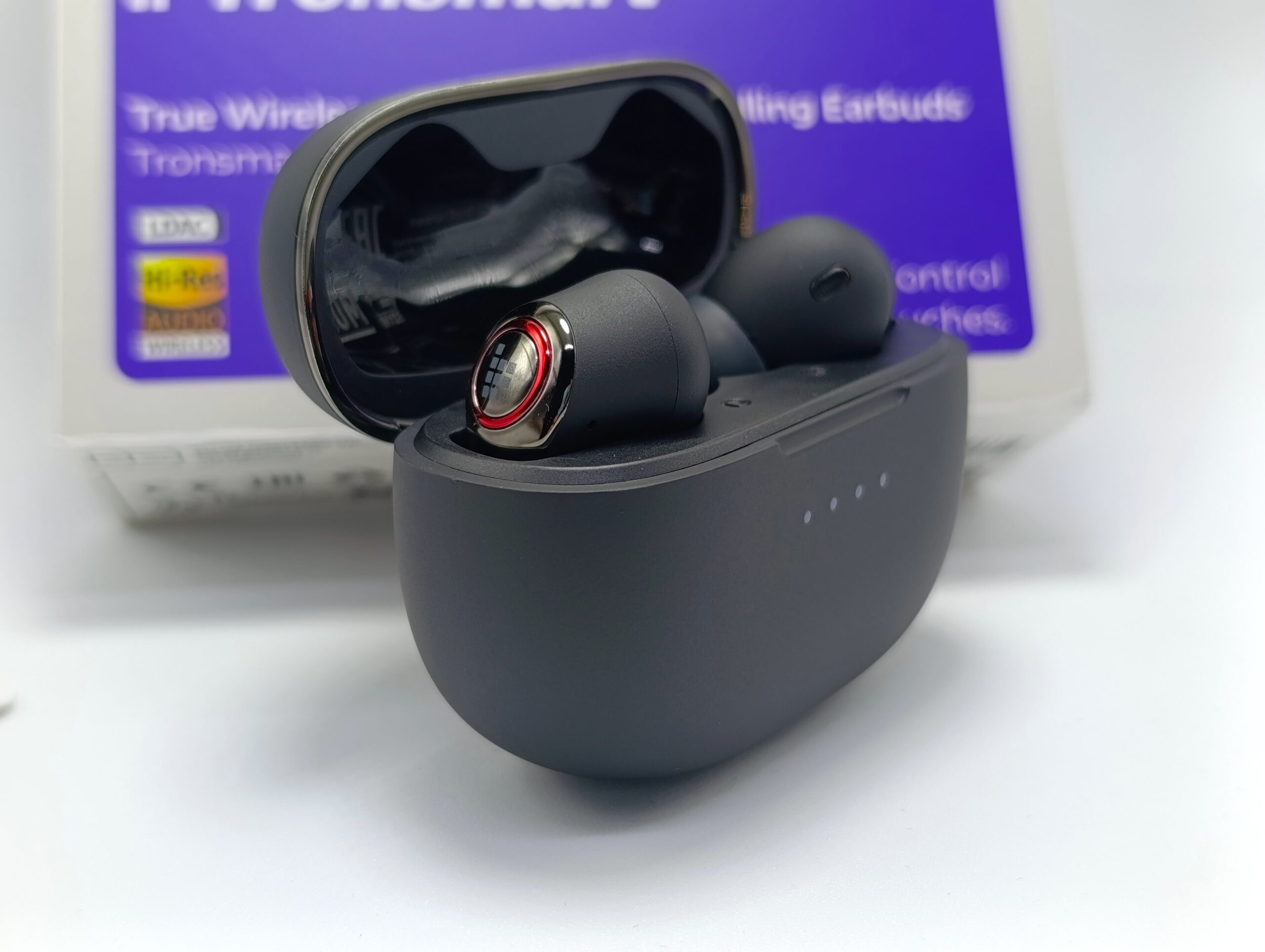 Tronsmart Sounfii NC 2 Open case