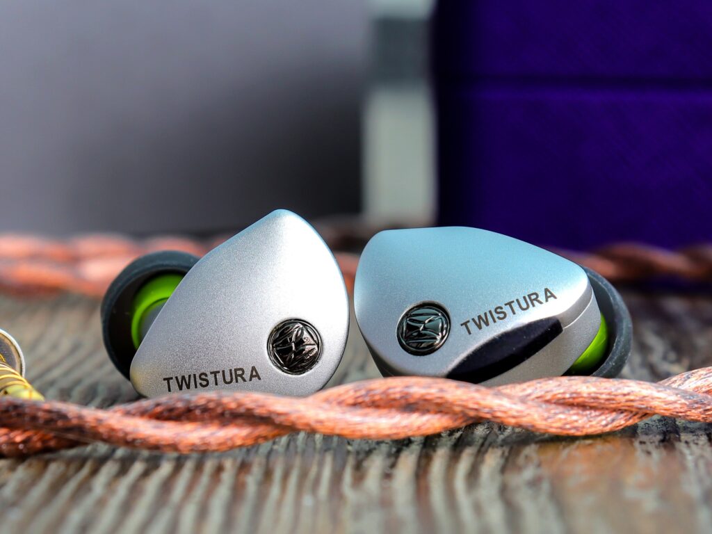 Twistura Beta