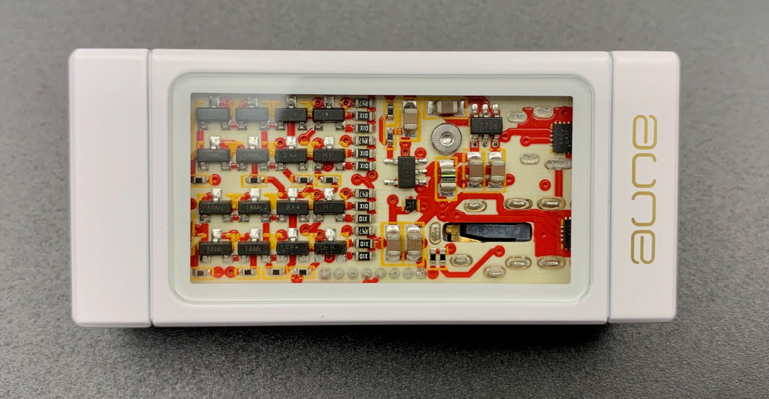 AUNE Yuki Review: Transparent, Precise, and Refined