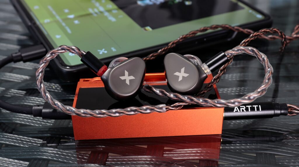 Dunu Titan X & the Shanling UA7