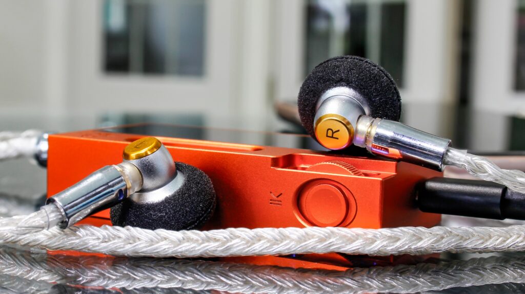 Sivga M260 and the Shanling UA7