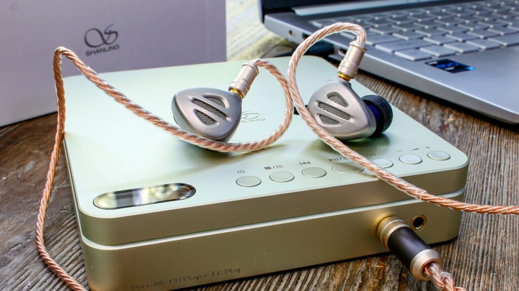 Fiio FH9 & the Shanling EC Play